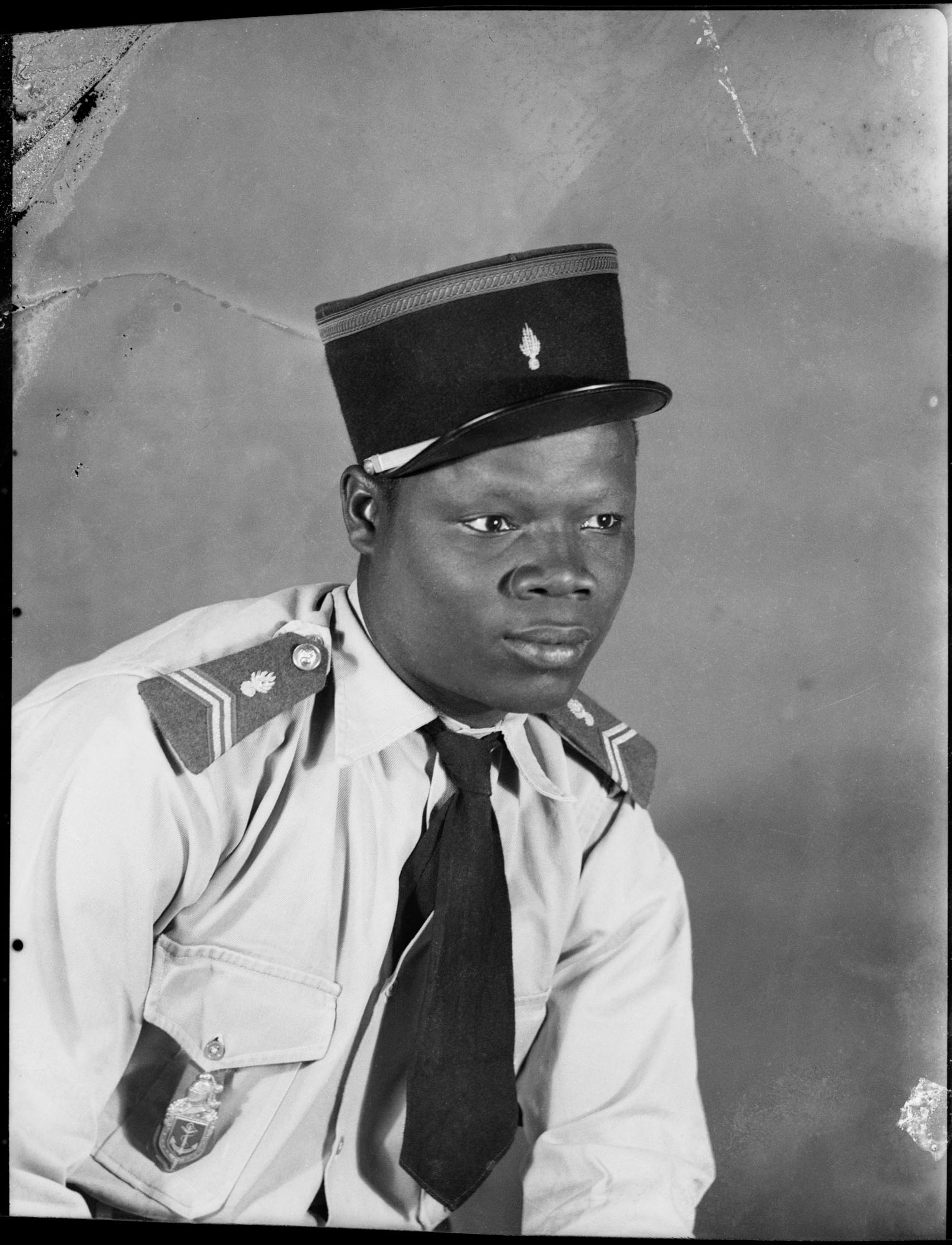 Seydou Keïta. Untitled, late 1940s to mid-1970s. Positive reproduction from digitized negative. Courtesy of the Seydou Keïta Family