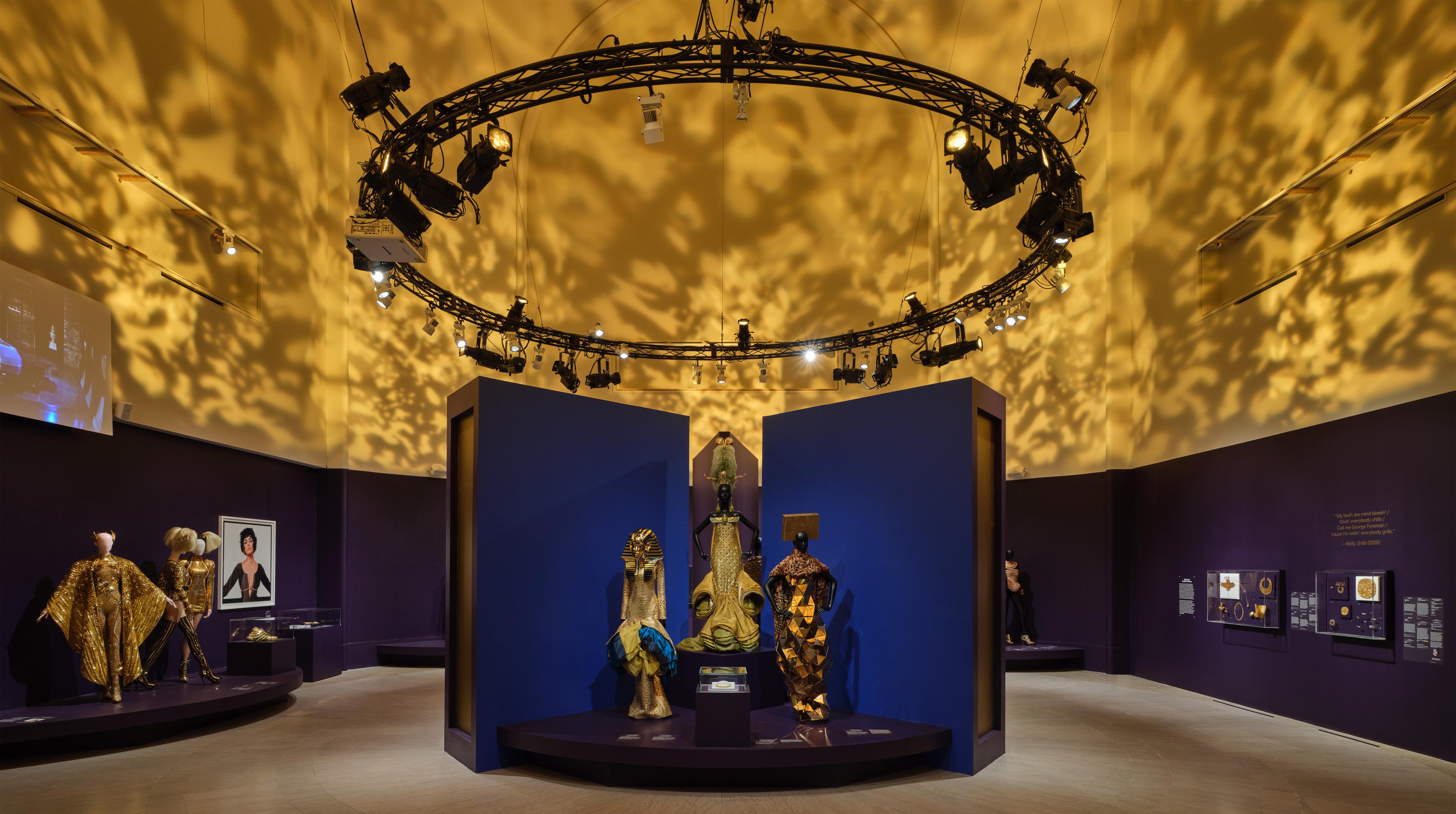 A view of a blue gallery in the exhibition Solid Gold