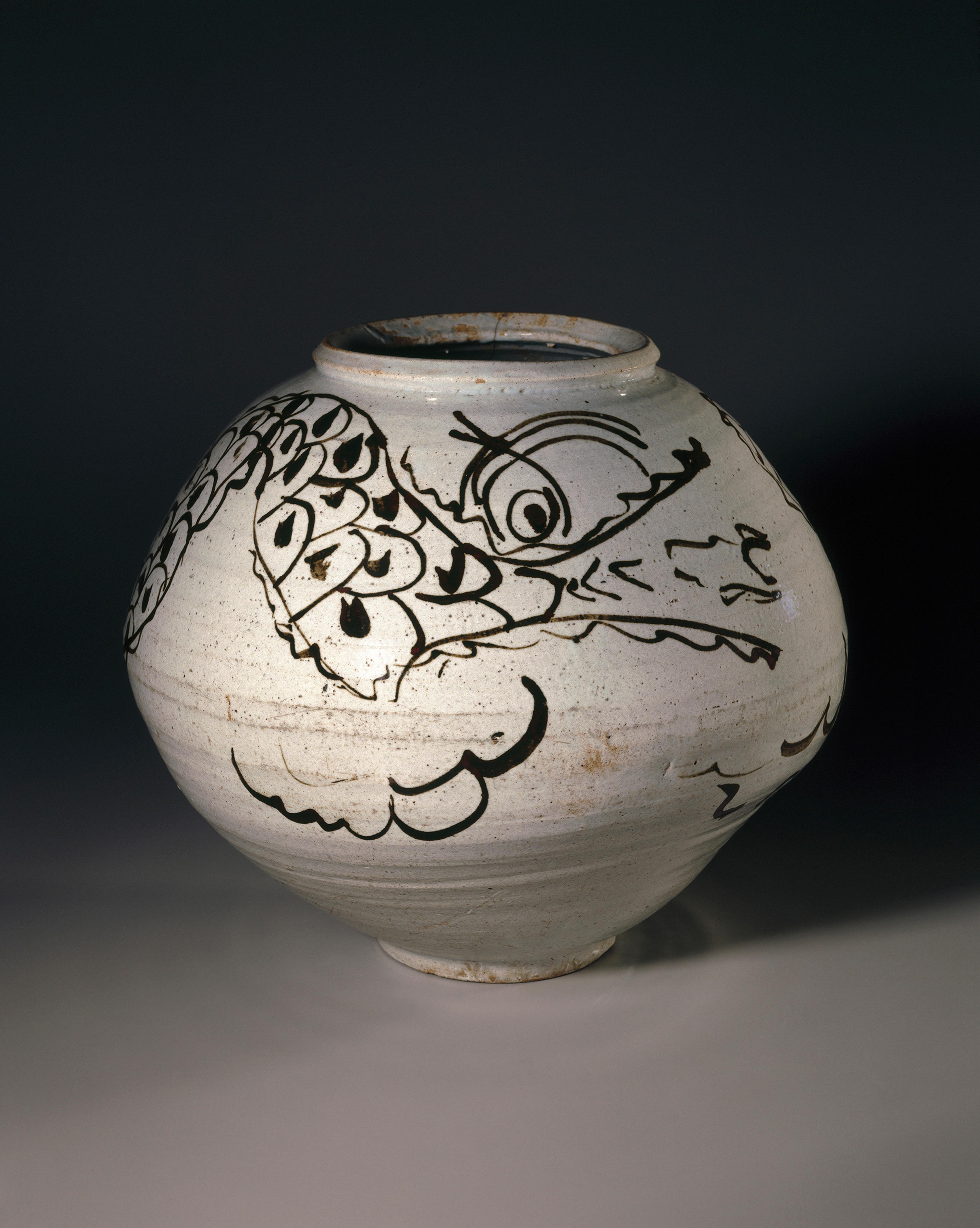 Dragon Jar. Korea, Joseon dynasty, mid-17th century. Porcelain with iron-painted decoration under clear glaze, overall: 12 11/16 × 14 9/16 in. (32.2 × 37 cm). Brooklyn Museum; Gift of the Asian Art Council, 86.139. (Photo: Brooklyn Museum)