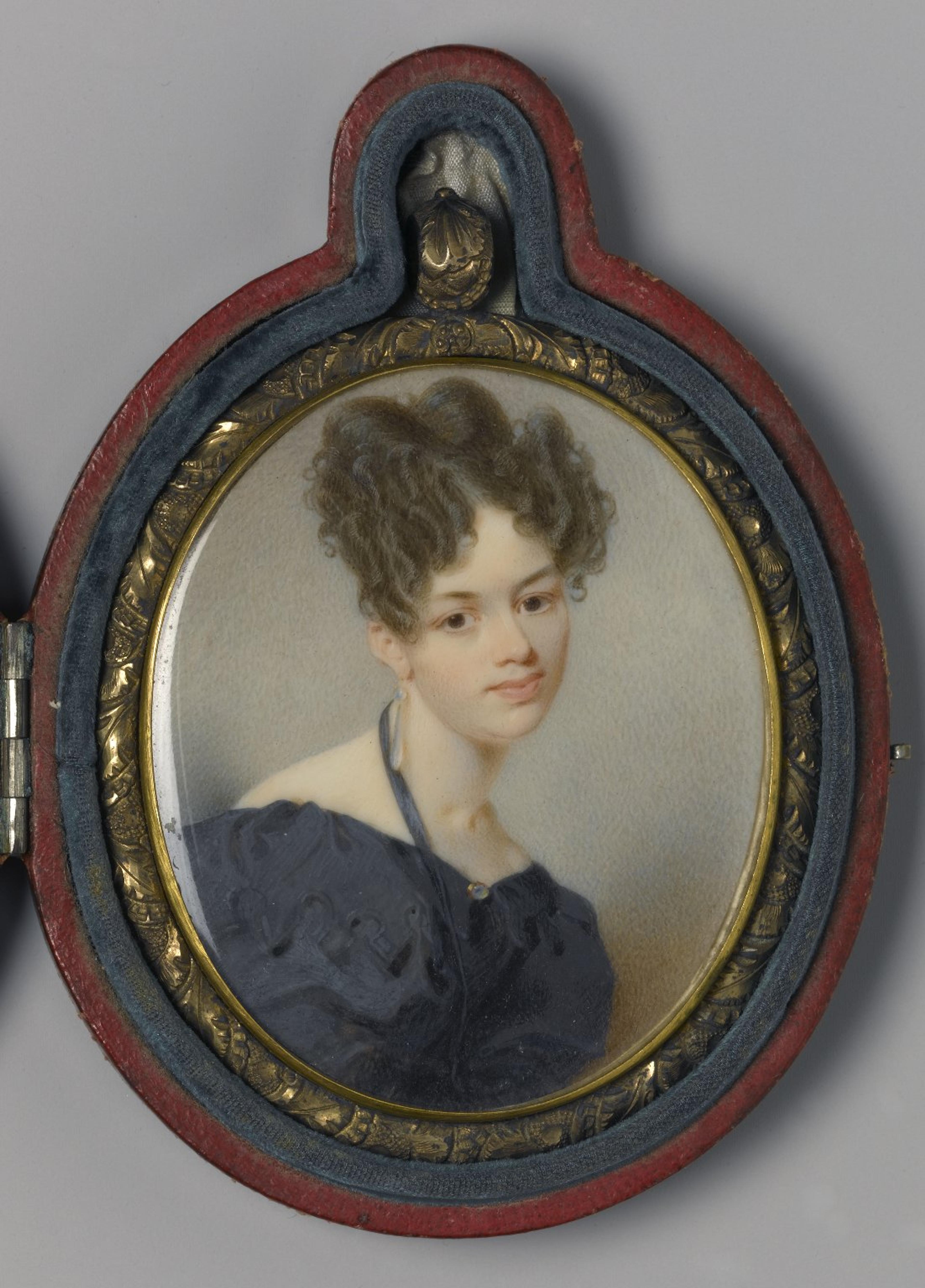 Thomas Seir Cummings (American, born England, 1804–1894). Portrait of Elizabeth Stirling Foote, 1832. Watercolor on ivory portrait in brass locket with glass lenses on both sides, image (sight): 211⁄16 x 23⁄16 in. (6.8 × 5.6 cm), frame: 3 × 25⁄8 in. (7.6 × 6.7 cm). Brooklyn Museum, Museum Collection Fund, 16.687.1