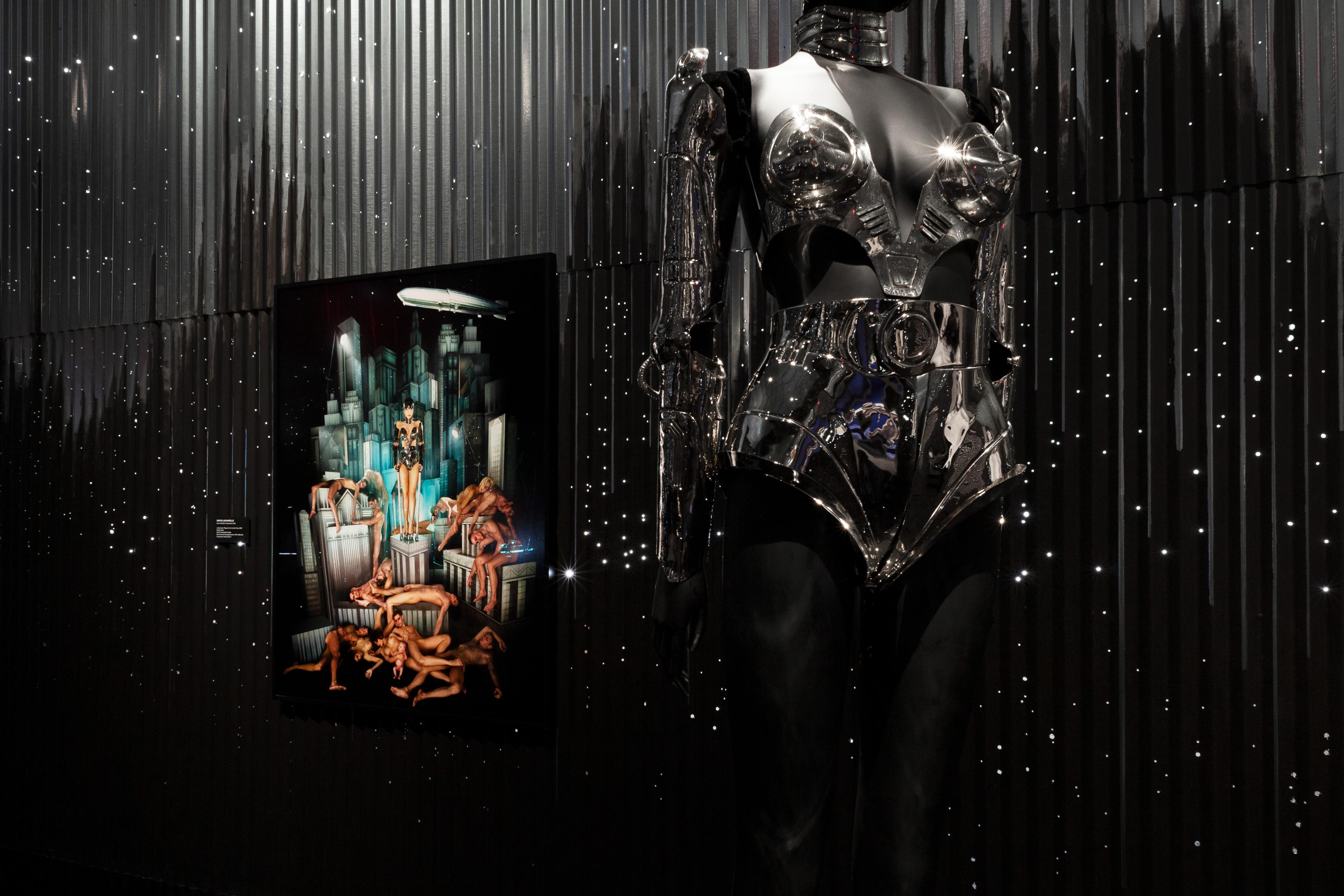 Left: Installation view, Thierry Mugler: Couturissime. Brooklyn Museum, November 18, 2022–May 7, 2023. (Photo: Danny Perez, Brooklyn Museum)