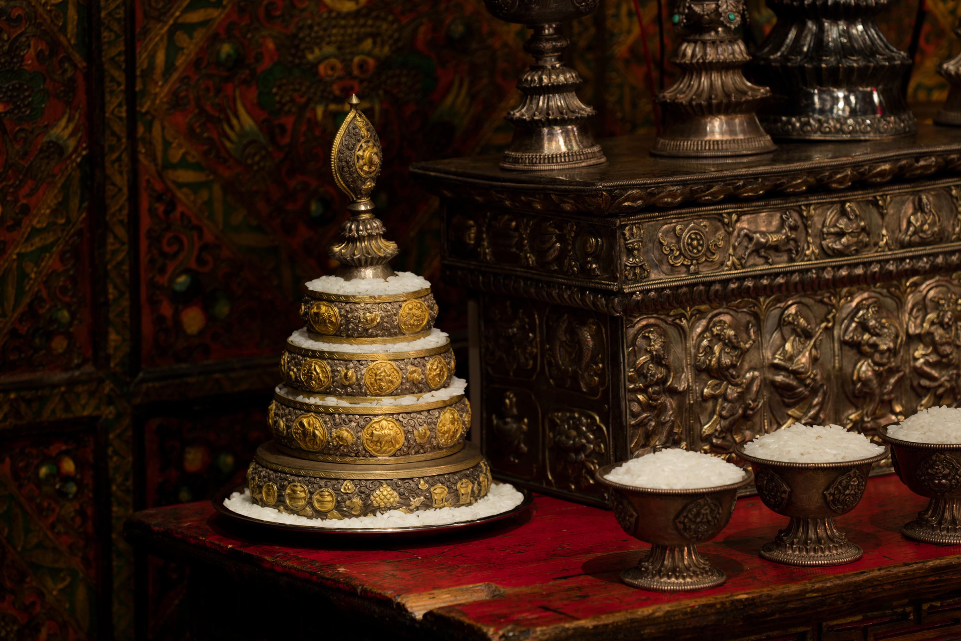 Installation view of the Rubin Museum Tibetan Buddhist Shrine Room. Brooklyn Museum, June 11, 2025–April 20, 2031. (Photo: Dave De Armas, courtesy of the Rubin Museum of Himalayan Art)