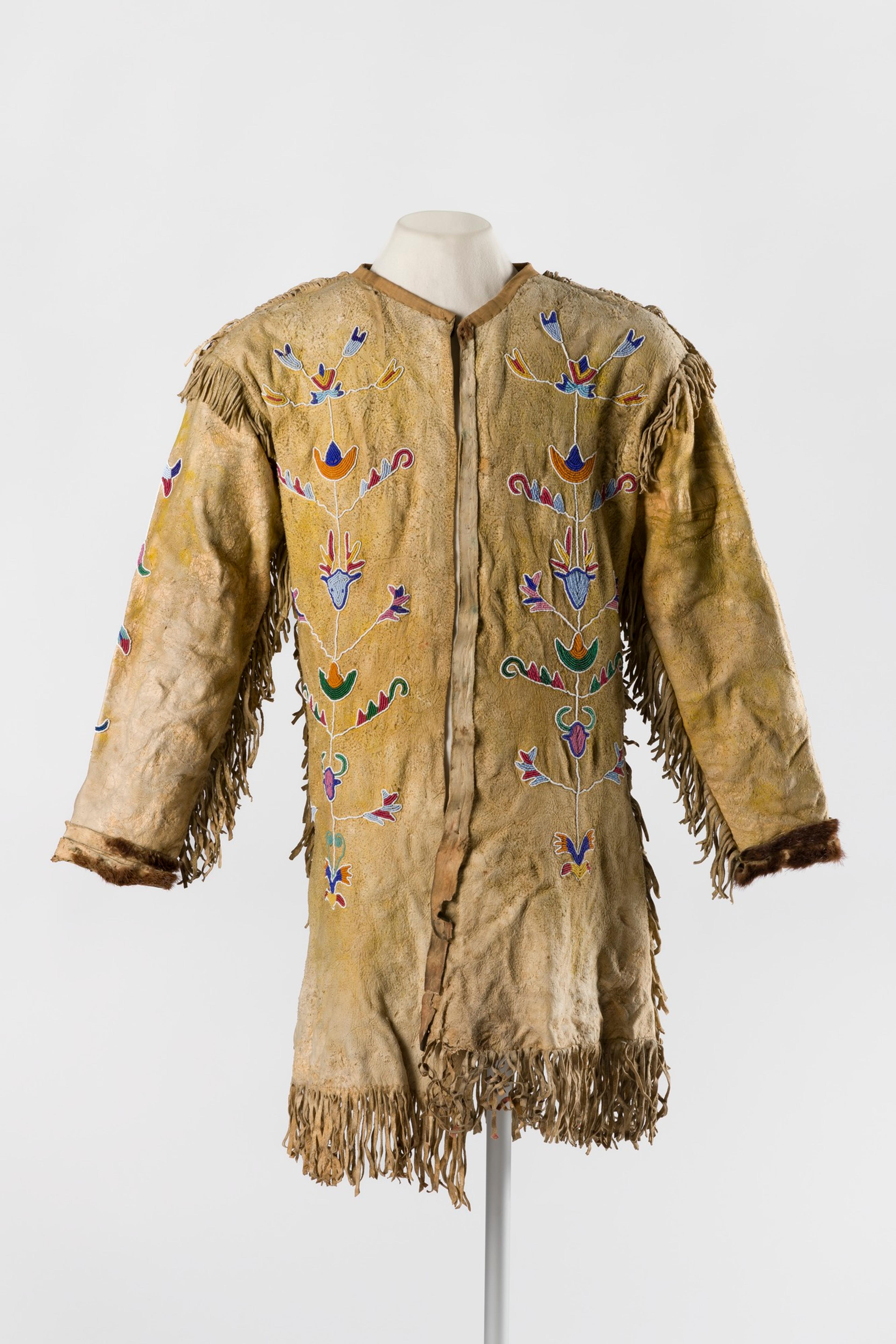 Man's shirt with fringe and floral motifs