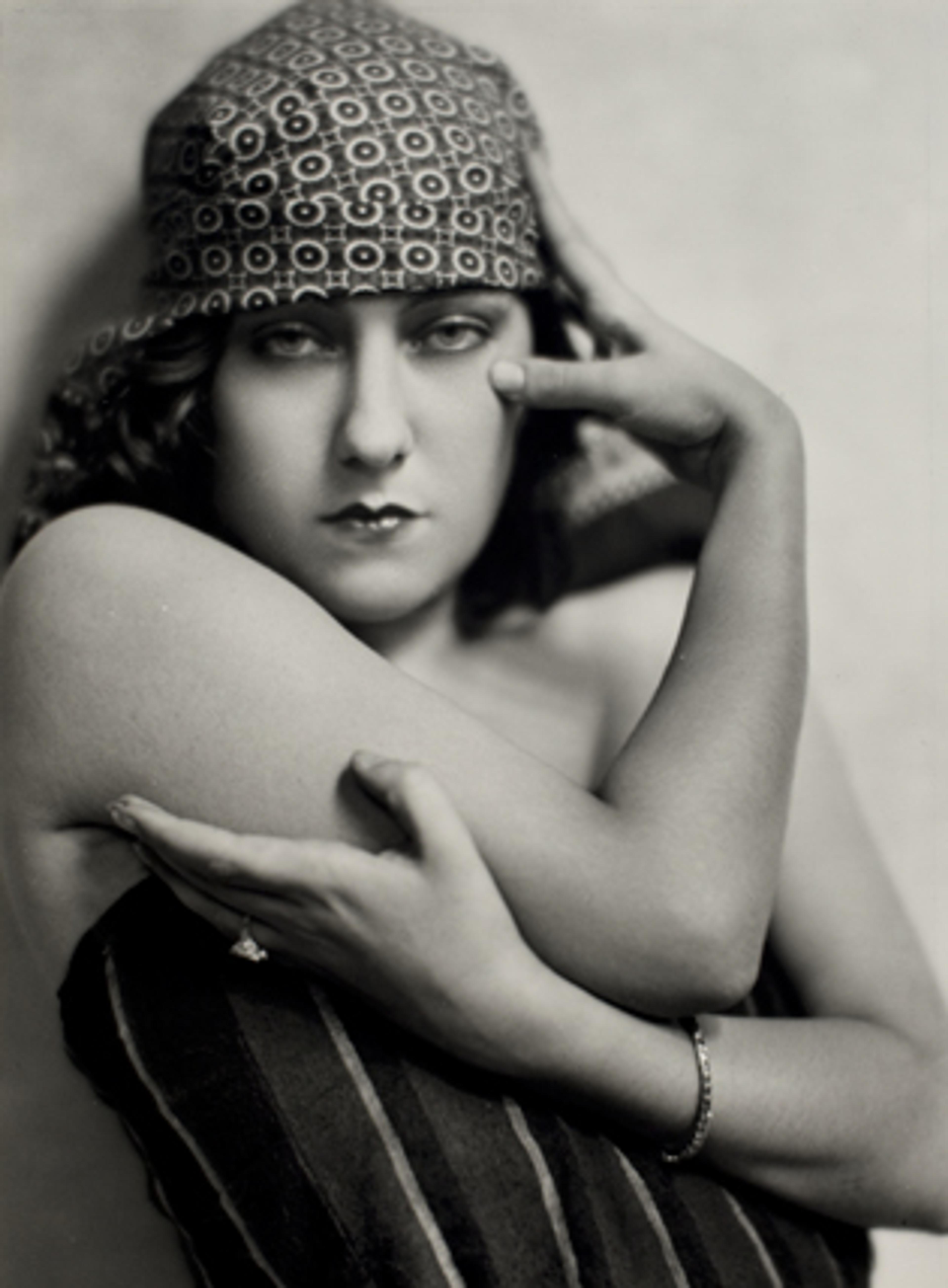 Nickolas Muray (American, 1892–1965). Gloria Swanson, circa 1925. Gelatin silver print, 123⁄4 x 93⁄8 in. (32.4 × 23.8 cm). George Eastman House, International Museum of Photography and Film, Rochester, New York, Gift of Mrs. Nickolas Muray. © Estate of Nickolas Muray