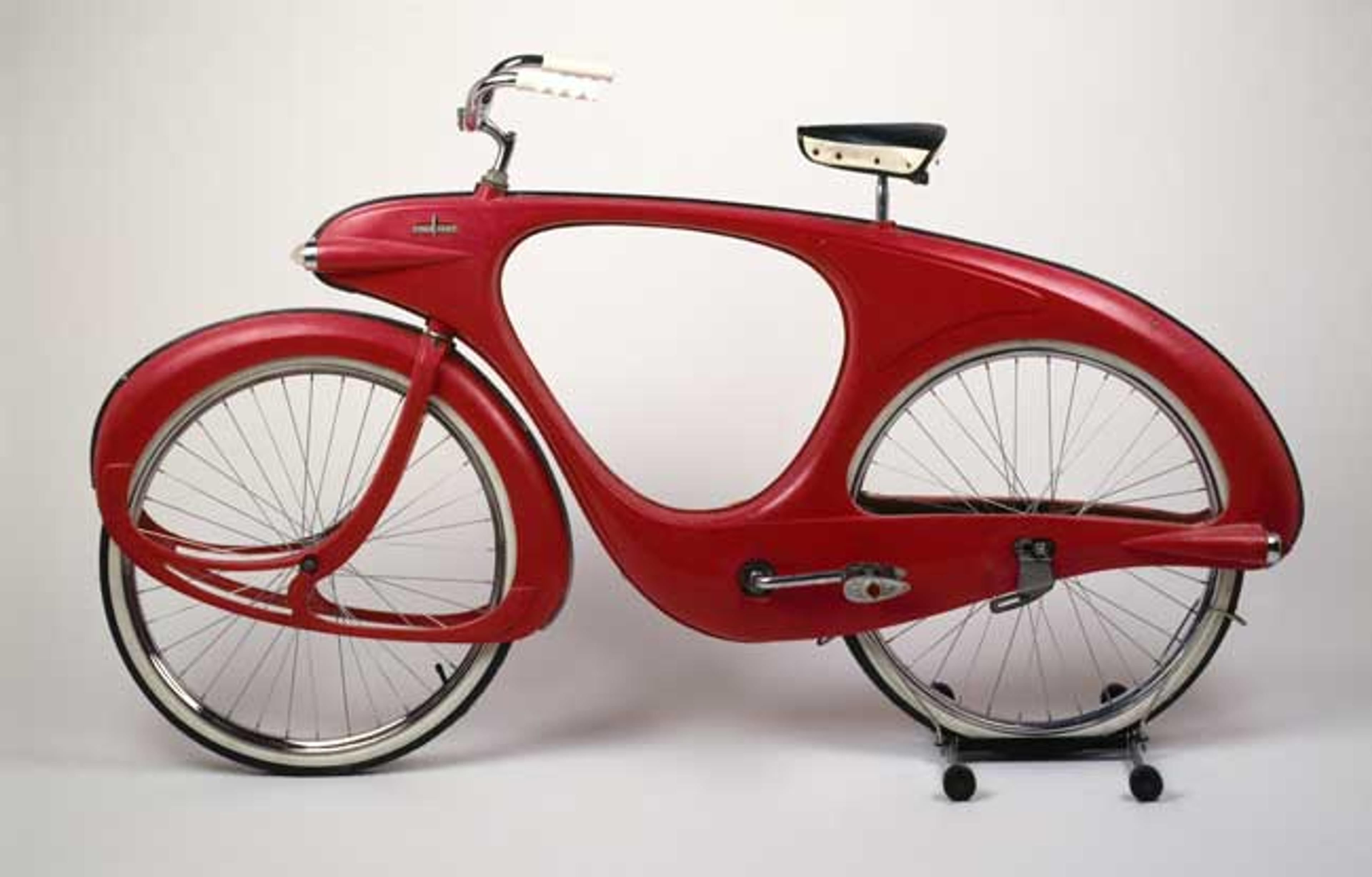 Benjamin Bowden (American, born England, 1907–1998). “Spacelander” Bicycle, prototype, designed 1946, manufactured 1960. Manufactured by Bomard Industries. Grand Haven, Michigan. Fiberglass, metal, glass, rubber, fox fur. Marie Bernice Bitzer Fund, 2001.36