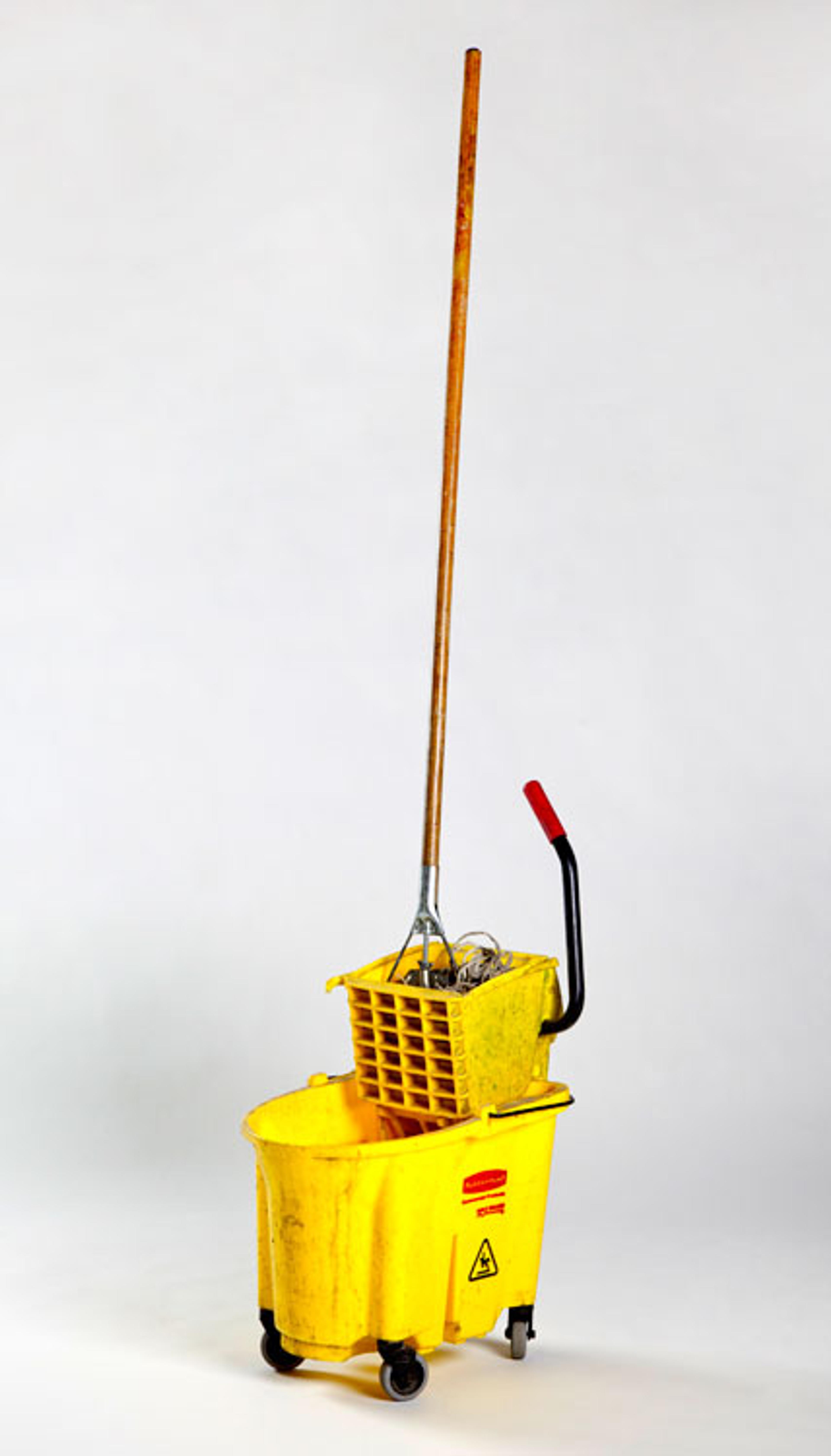 The Bruce High Quality Foundation. Con te Partiro, 2009. Bucket, mop, soundtrack, 72 × 12 × 18 in. (182.9 × 30.5 × 45.7 cm). Private collection. Photograph courtesy of the Foundation