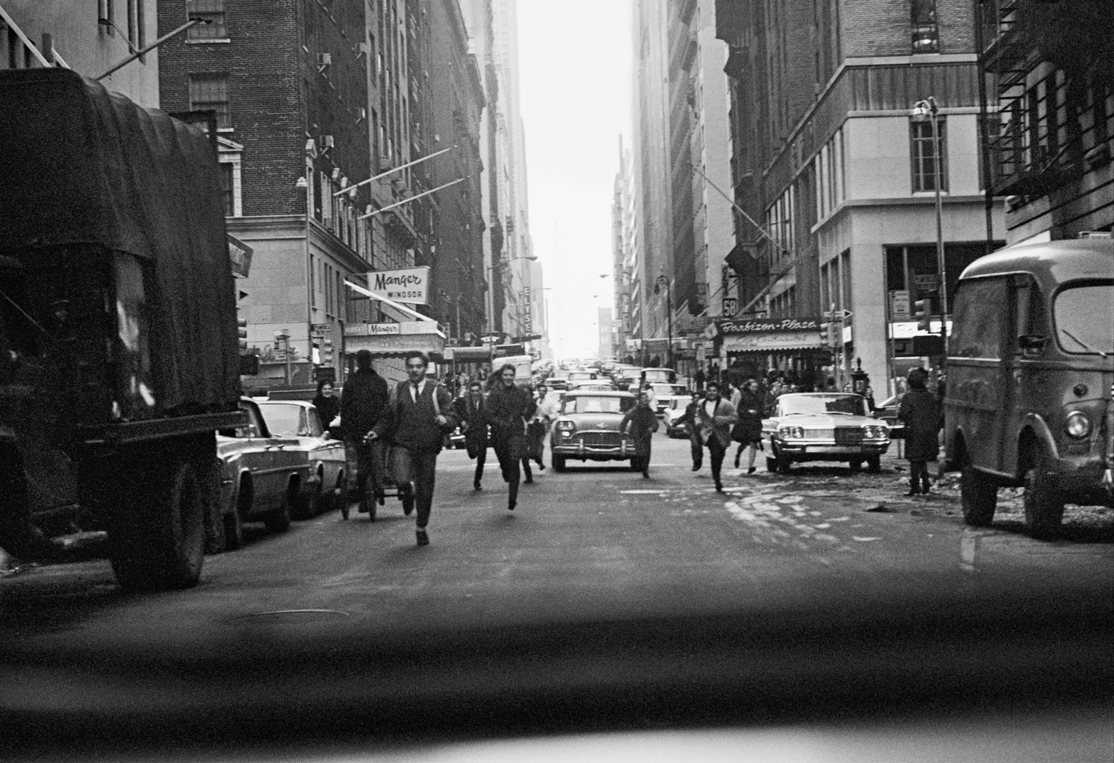 Paul McCartney. West 58th Street, crossing 6th Avenue. New York, February 1964. Pigmented inkjet print. © 1964 Paul McCartney under exclusive license to MPL Archive LLP