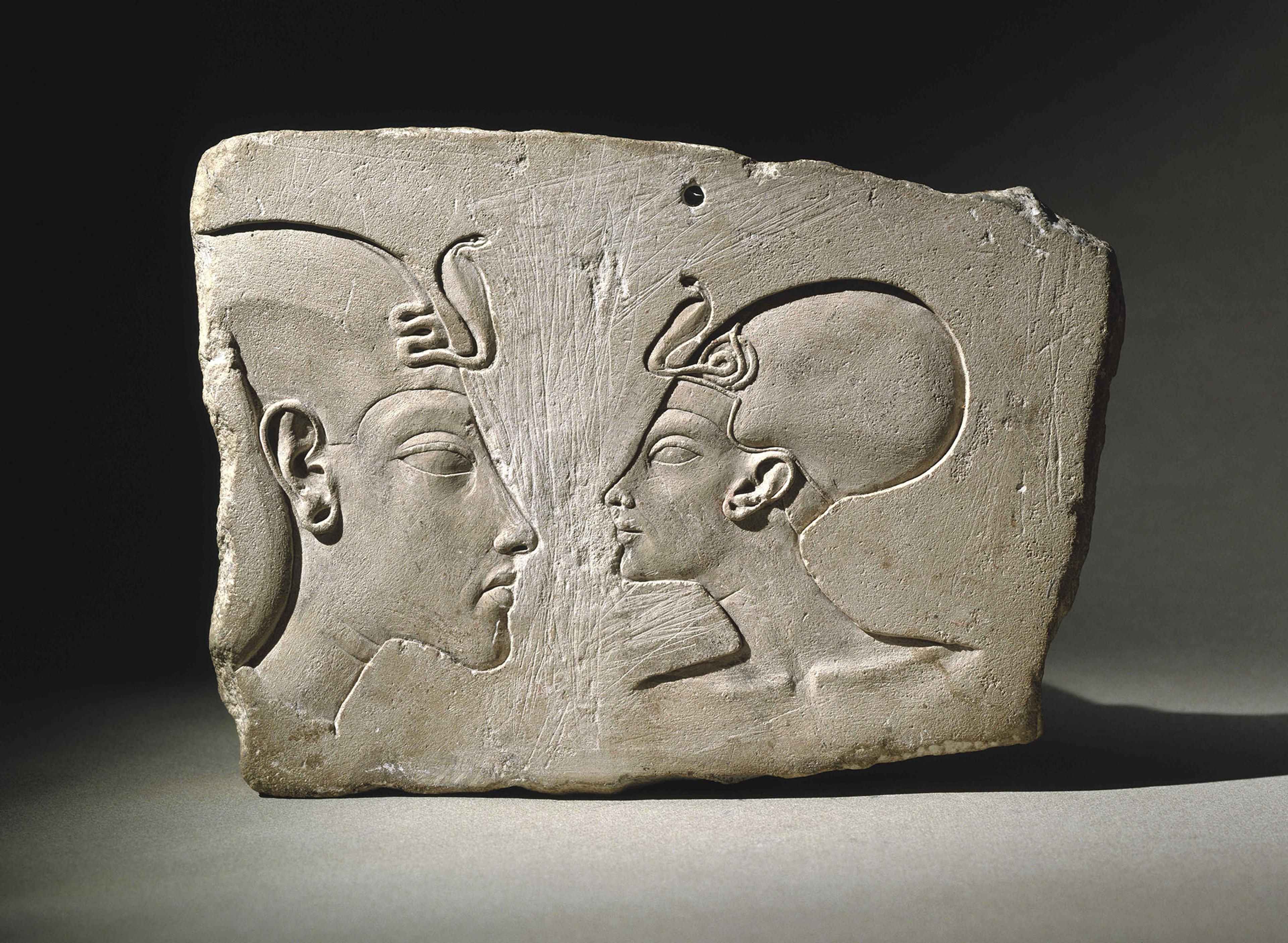 The Wilbour Plaque. Egypt, probably from Akhetaten (“Horizon of the Aten”), modern Amarna. New Kingdom, Dynasty 18, reign of Akhenaten, probably late in his reign, circa 1352–1336 B.C.E. Limestone, 63⁄16 x 811⁄16 x 15⁄8 in. (15.7 × 22.1 × 4.1 cm). Brooklyn Museum, Gift of Evangeline Wilbour Blashfield, Theodora Wilbour, and Victor Wilbour honoring the wishes of their mother, Charlotte Beebe Wilbour, as a memorial to their father, Charles Edwin Wilbour, 16.48