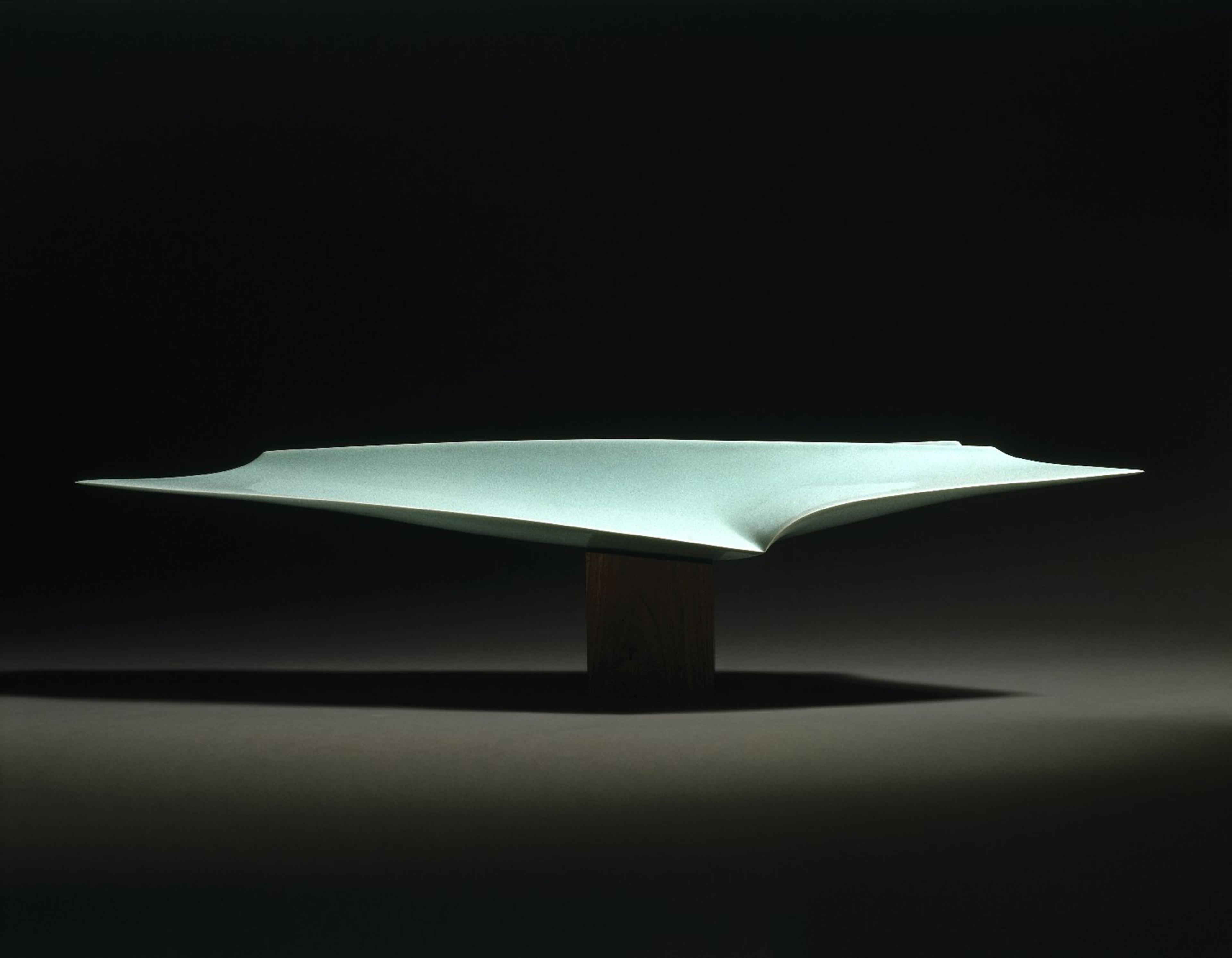 Fukami Sueharu (Japanese, born 1947). Infinity II (Shinso), 1994. Porcelain with blue-green (seihakuji) glaze, 11 x 475/8 x 91/2 in. (27.9 x 121 x 24.1 cm). Brooklyn Museum; Purchased with funds given by Alastair B. Martin, 1994.146a–b. © Fukami Sueharu. (Photo: Brooklyn Museum)