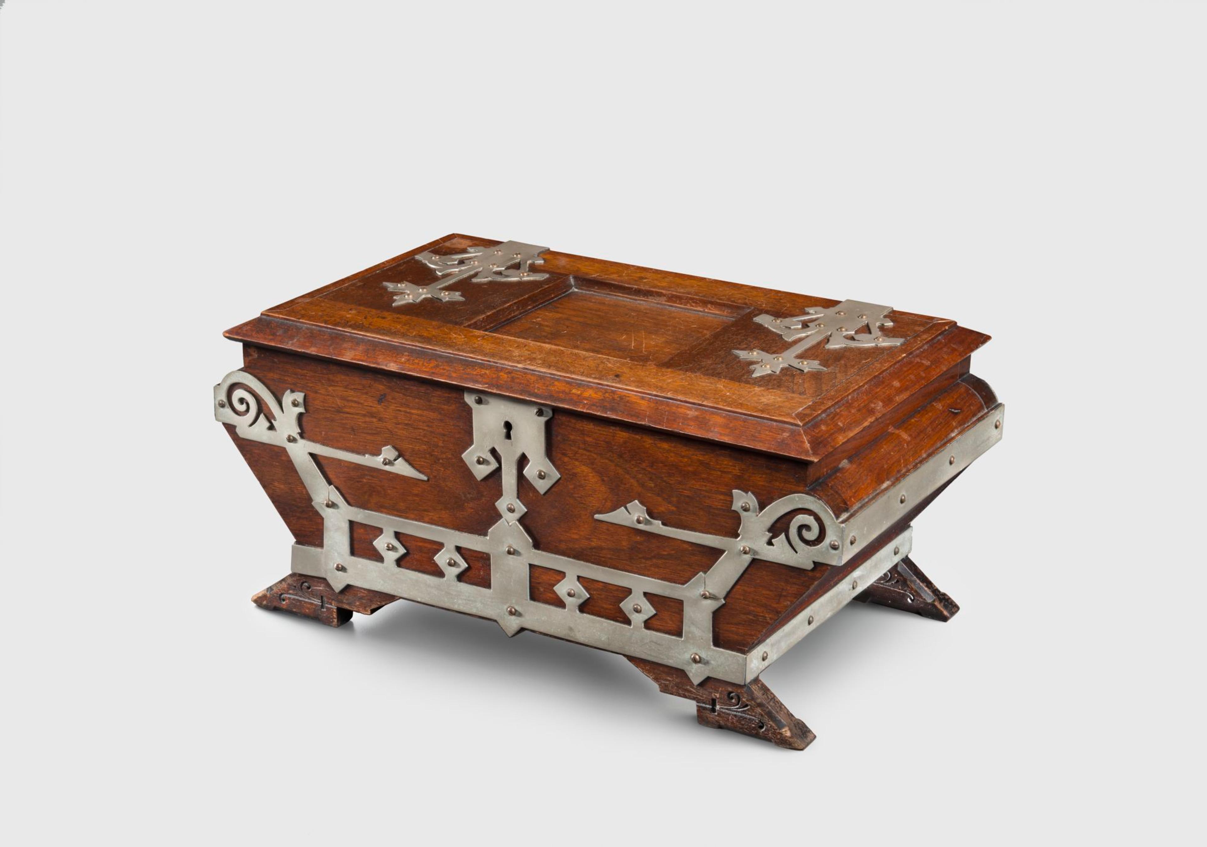 Kimbel and Cabus (New York, 1863–82). Humidor, circa 1875. American black walnut, brass-plated nickel, 81/8 × 18 × 101/4 in. (20.6 × 45.7 × 26 cm). Brooklyn Museum; Purchase gift of Deedee and Barrie Wigmore, 2017.7. (Photo: Gavin Ashworth)