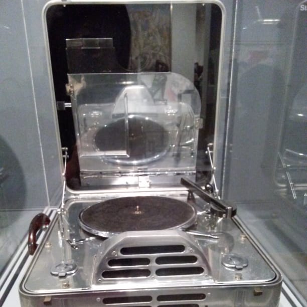 RCA Victor Special Model K, Portable Electric Phonograph