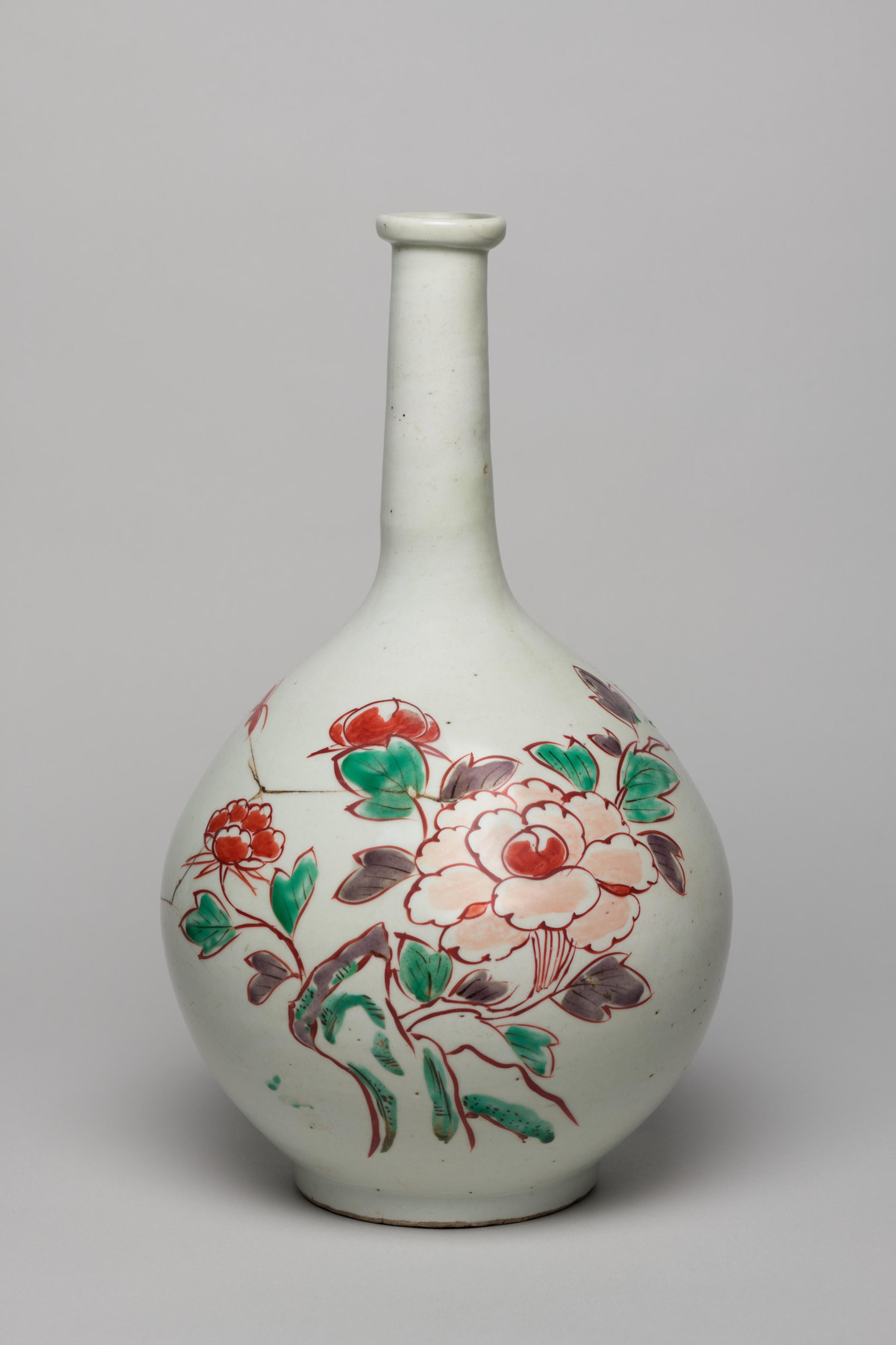 Bottle, Japan, 19th century. Porcelain with overglaze enamel decoration. Brooklyn Museum; The Peggy N. and Roger G. Gerry Collection, 2004.28.255. (Photo: Brooklyn Museum)