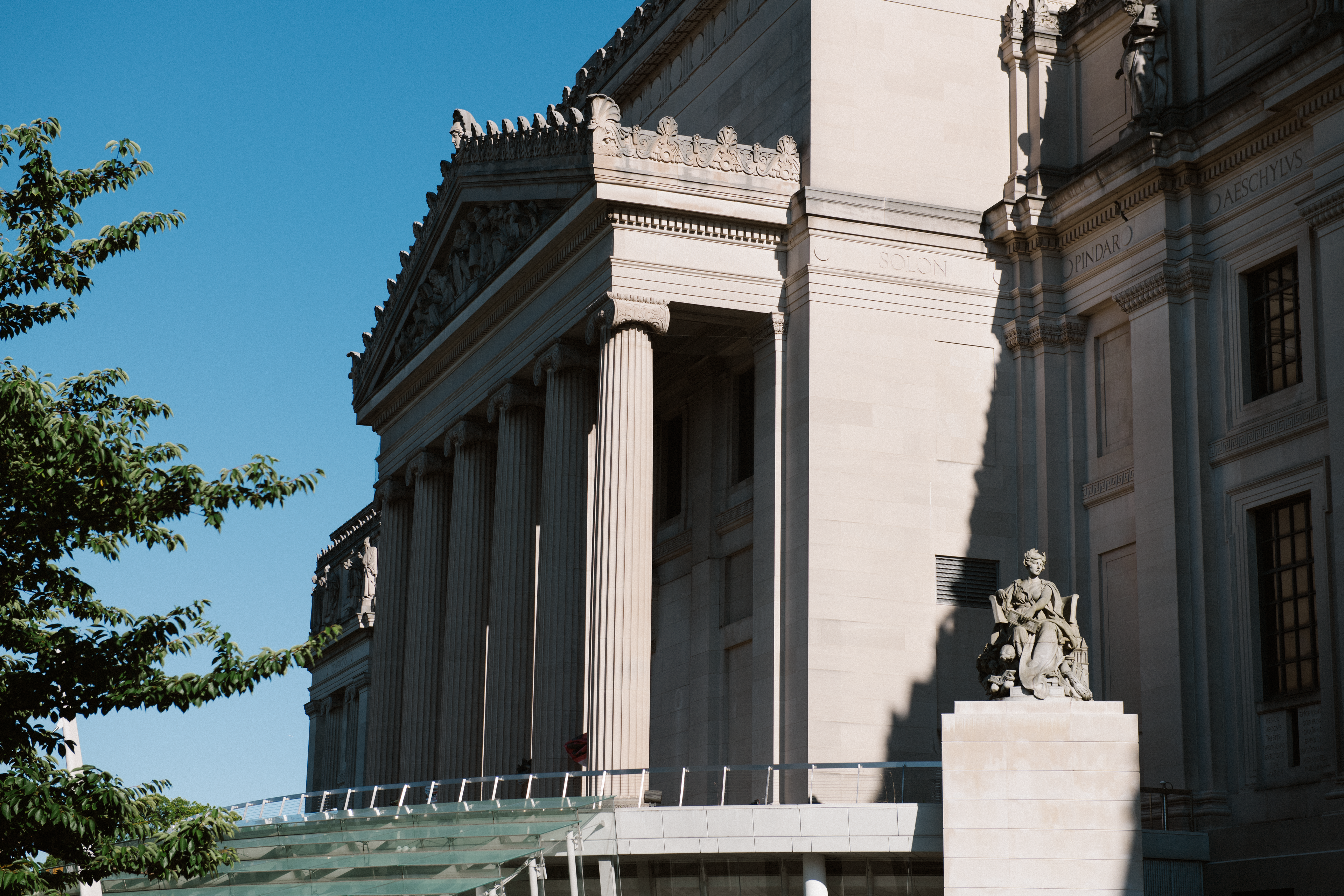 Brooklyn Museum. (Photo: Adrianna Glaviano)