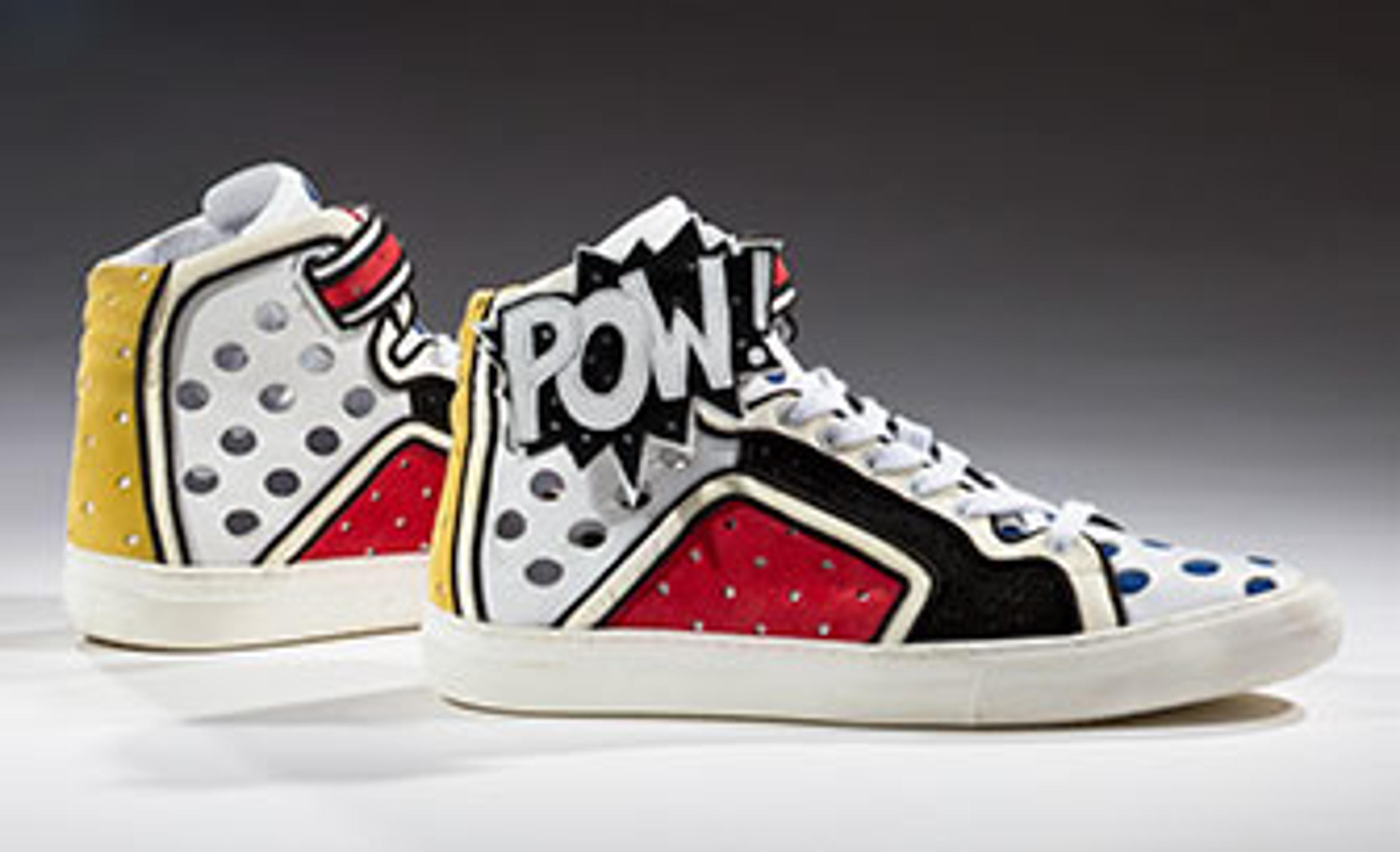 Pierre Hardy. Poworama, 2011. Collection of the Bata Shoe Museum, Toronto; Gift of Pierre Hardy. (Photo: Ron Wood. Courtesy American Federation of Arts/Bata Shoe Museum)