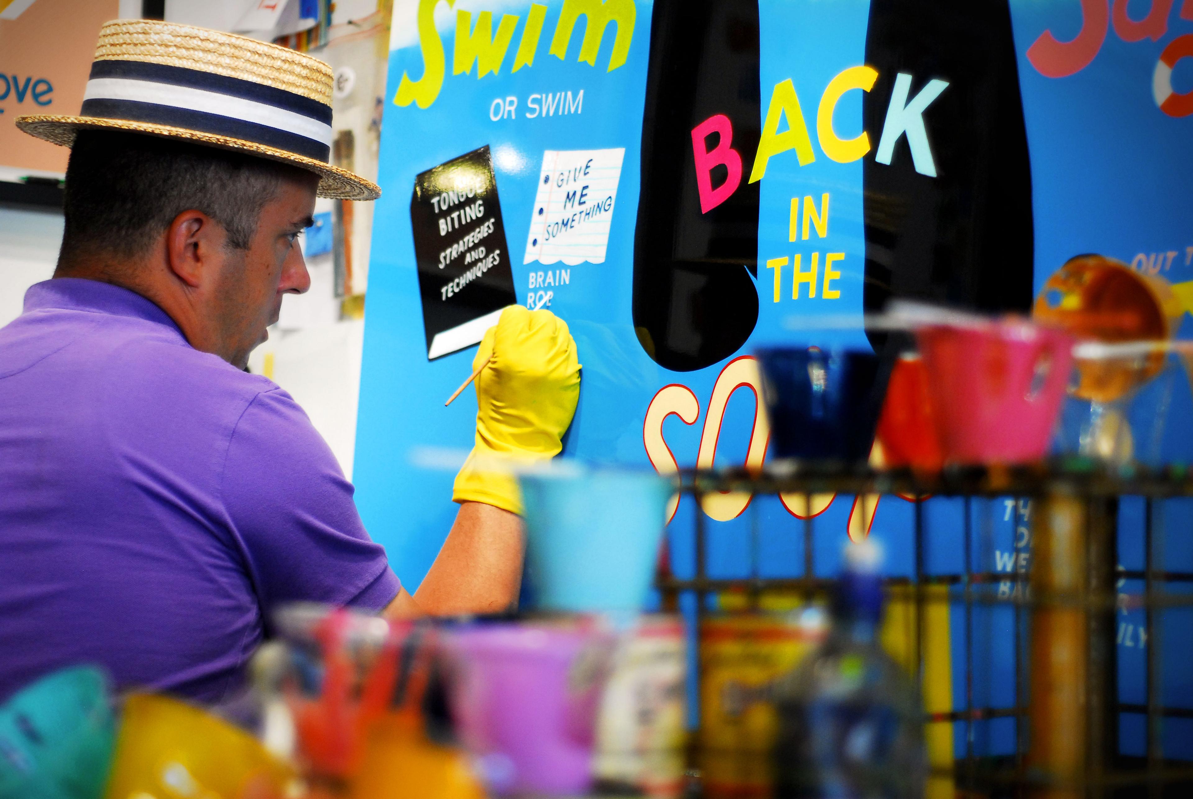 Stephen Powers paints at ICY SIGNS, Brooklyn, 2014. © Matthew Kuborn